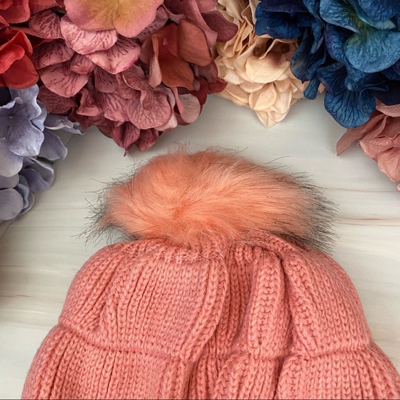 Chic Pink Fleece Lined Beanie with Fur Pom Poms & Fingerless Gloves - Picture 10 of 16